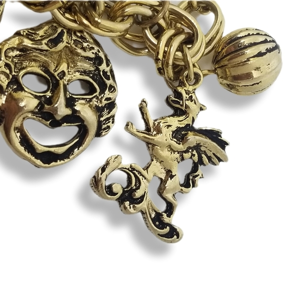 1950s GOLDTONE VENETIAN MASK THEATRICAL STATEMENT CHARM BRACELET - Picture 7 of 9
